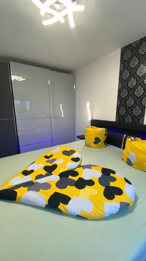 Timi Wellness Apartman Siofok Apartment Luaran gambar